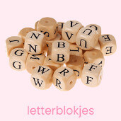 Letterblokjes voor fopspeenketting met naam